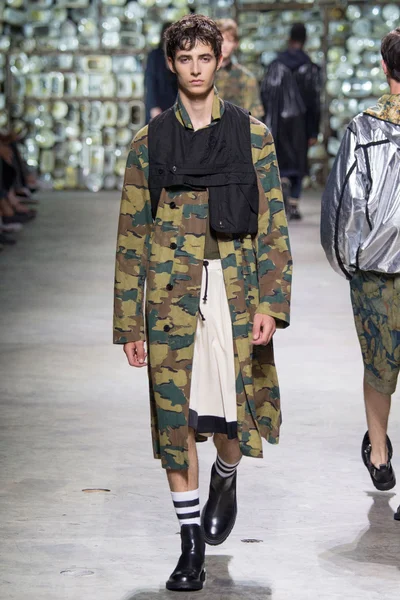 Look 23